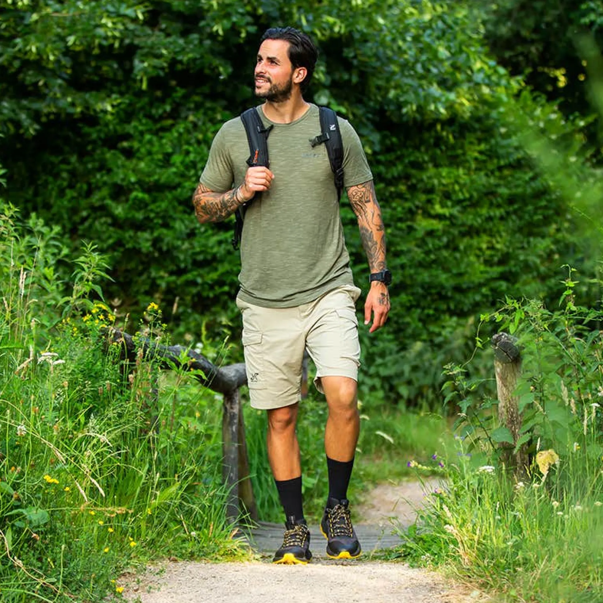 Adventure Cargo Stretch Shorts Miehet