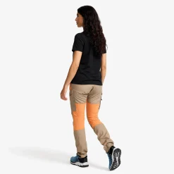 Easy Graphic Logo T-shirt Naiset