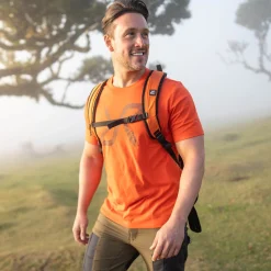 Easy Graphic Logo T-Shirt Miehet