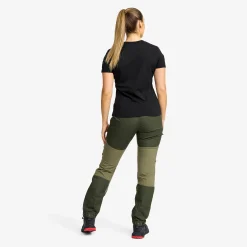 Easy Slim Fit T-shirt Naiset