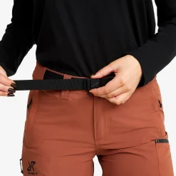 Elevate Pro Hiking Shorts Naiset