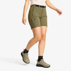 Elevate Pro Hiking Shorts Naiset