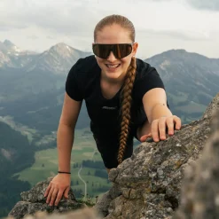 Mission Logo T-shirt Naiset